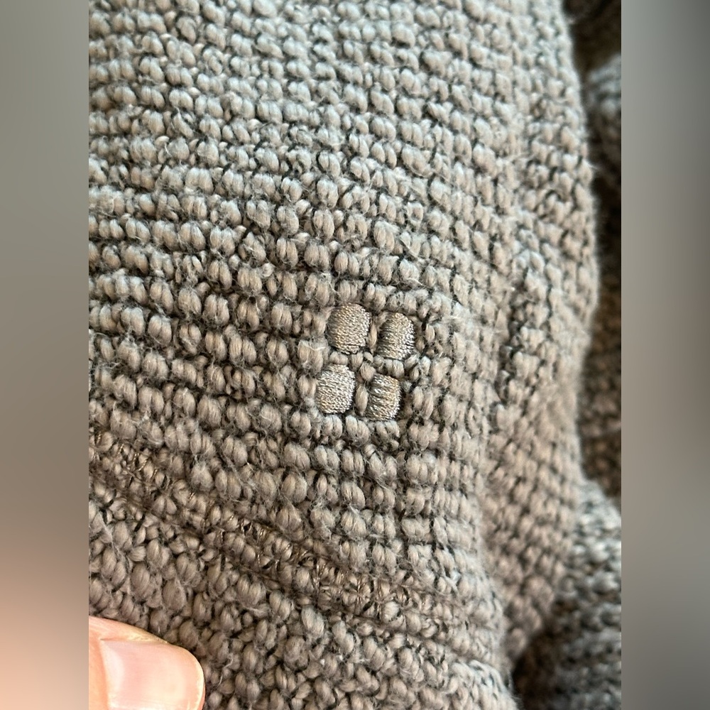 Sz XS Sweaty Betty Restful Boucle Half Zip Sweatshirt in a textured gray cotton - Picture 11 of 13